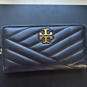 Tory Burch Black Quilted Chevron Zip Wallet with Gold Logo